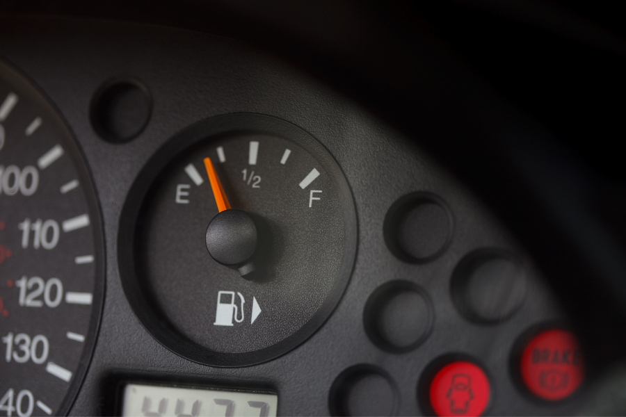 Speedometer of fuel efficiency